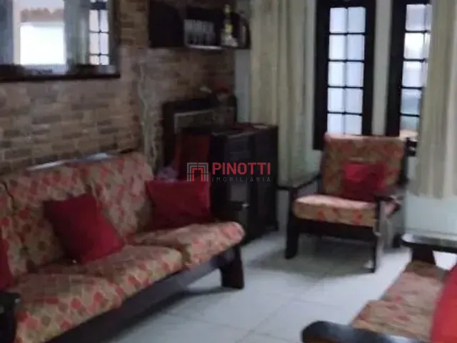 Casa 4 quartos e 6 banheiros, à venda, no bairro Jardim Pilar em Santo André