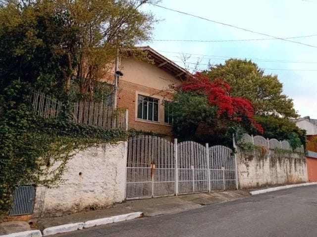 Casa com 536m² 3 quartos e 4 banheiros, à venda, no bairro Vila Caiuba em São Paulo