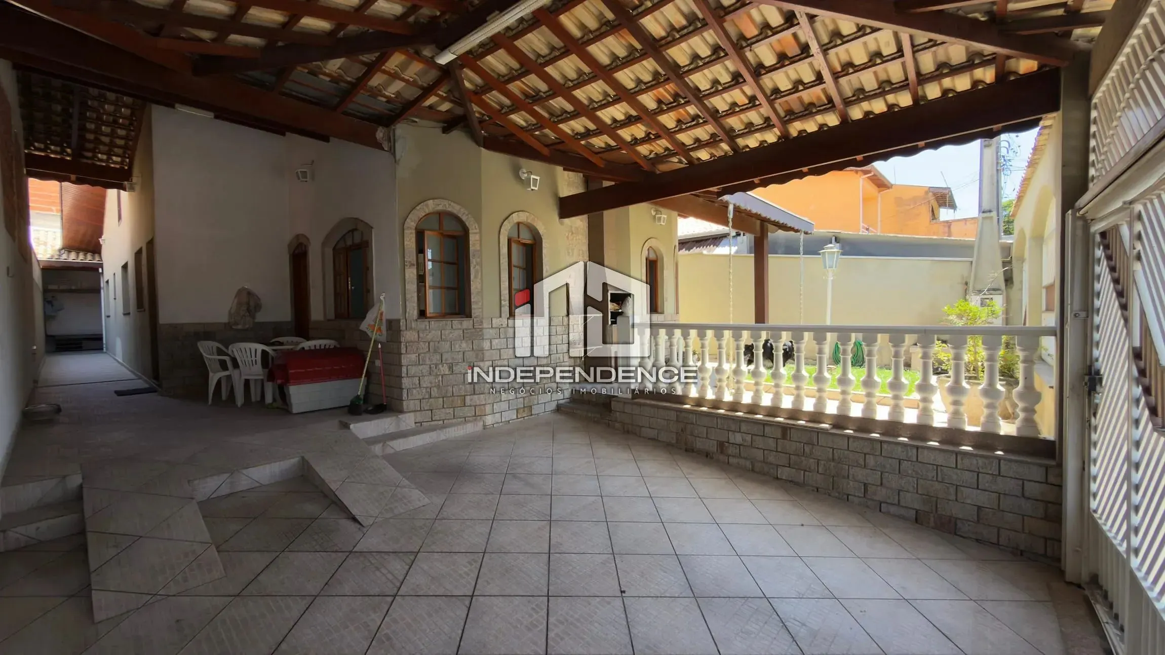 Casa, 4 quartos, 113 m² - Foto 1