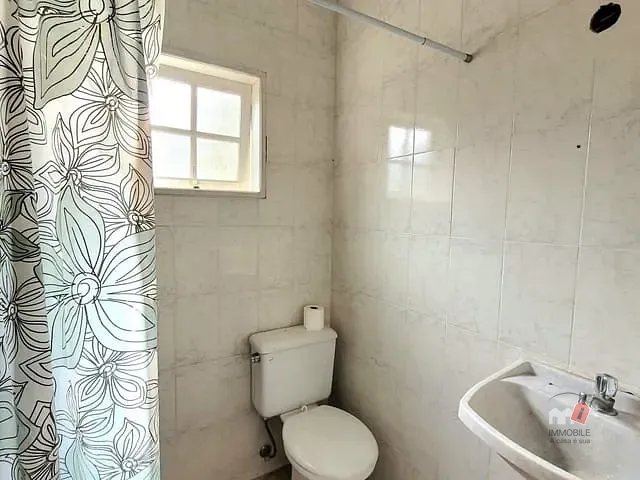 Casa com 400m² 2 quartos e 1 banheiro, à venda, no bairro Bingen em Petrópolis