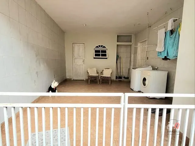 Casa com 400m² 2 quartos e 1 banheiro, à venda, no bairro Bingen em Petrópolis