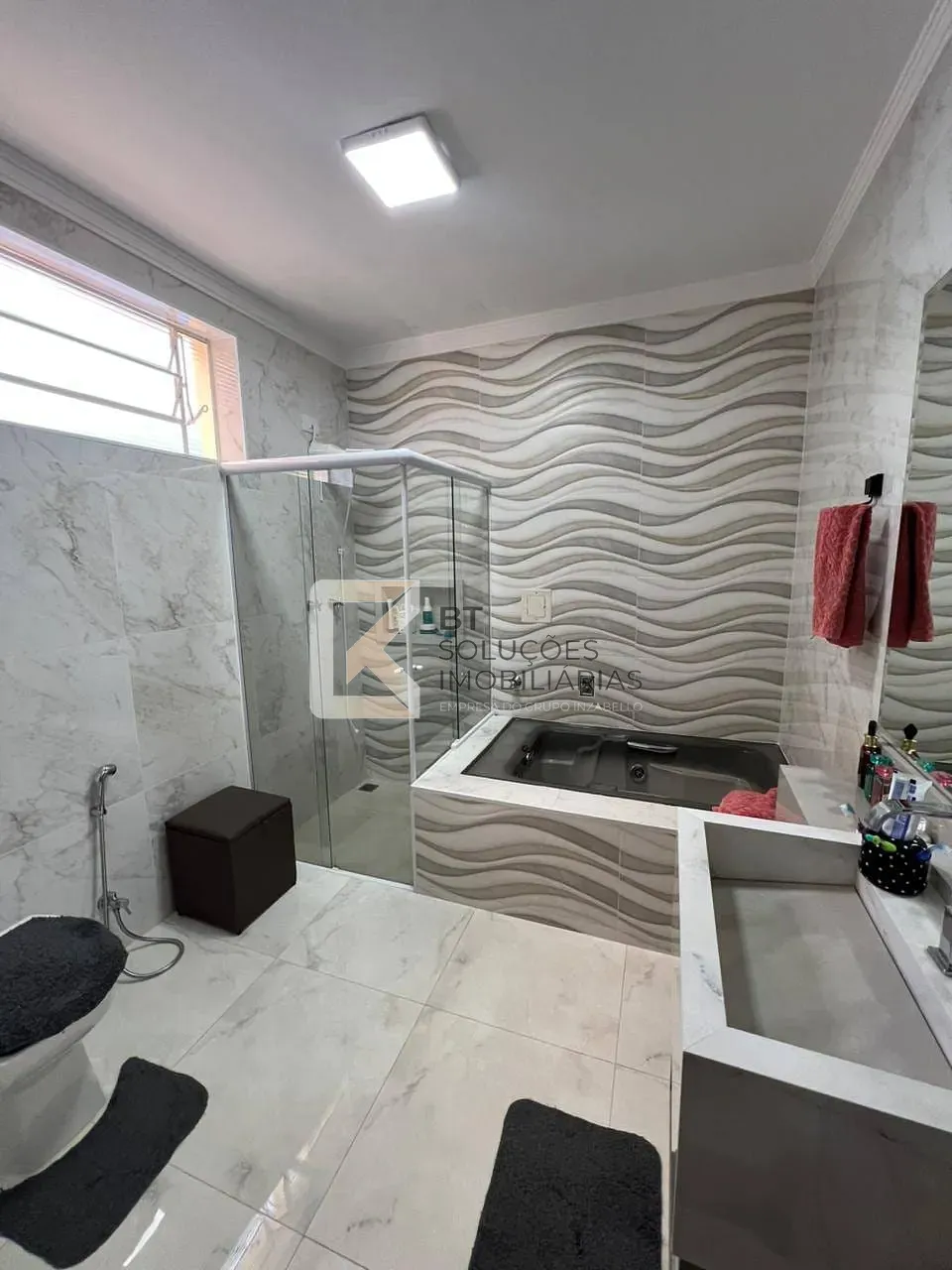 Casa, 3 quartos, 245 m² - Foto 29