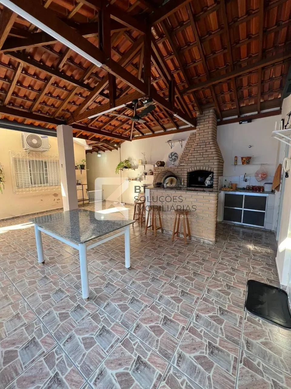 Casa, 3 quartos, 245 m² - Foto 4