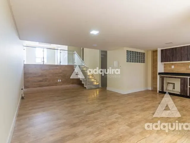 Casa com 285m² 4 quartos e 5 banheiros, à venda, no bairro Estrela em Ponta Grossa