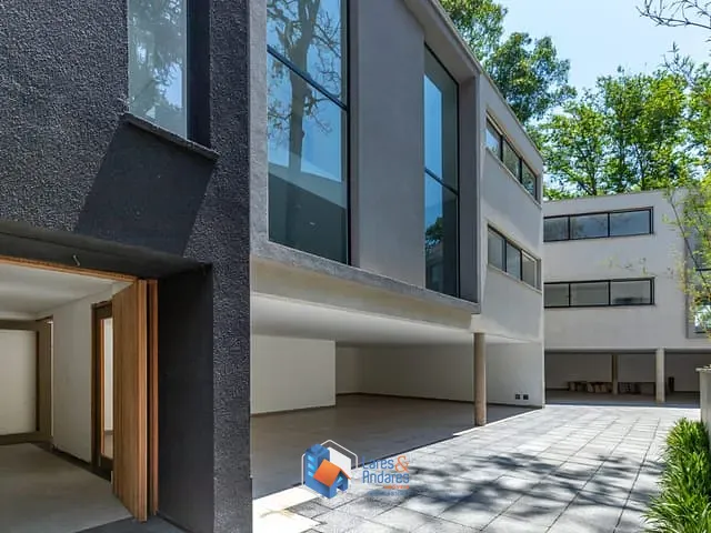 Casa com 719m² 4 quartos e 6 banheiros, à venda, no bairro Jardim Cordeiro em São Paulo