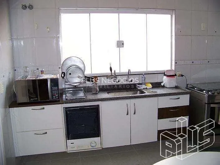Casa, 3 quartos, 275 m² - Foto 5