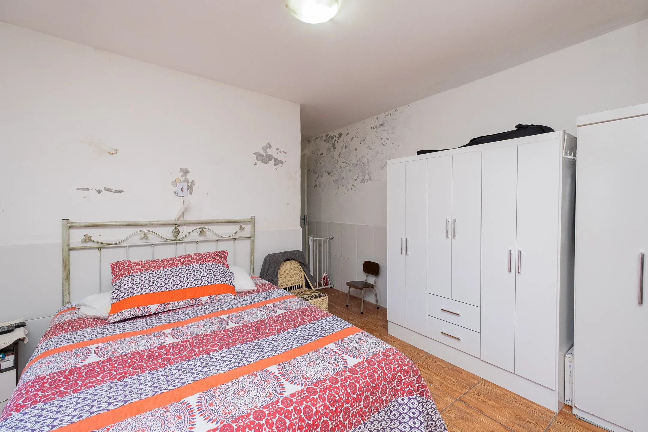 Casa à venda no São Gonçalo, Pelotas - 109 m², 2 quartos, pátio com piscina, garagem e apenas a uma quadra da Avenida JK. - 8