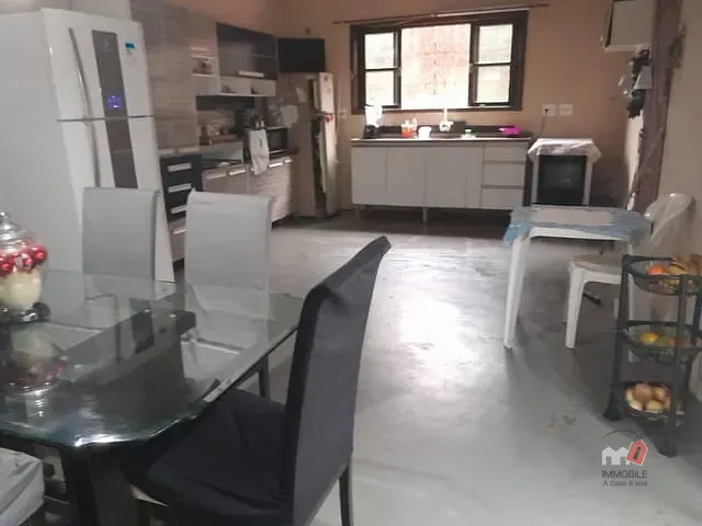 Casa com 1050m² 3 quartos e 1 banheiro, à venda, no bairro Posse em Petrópolis