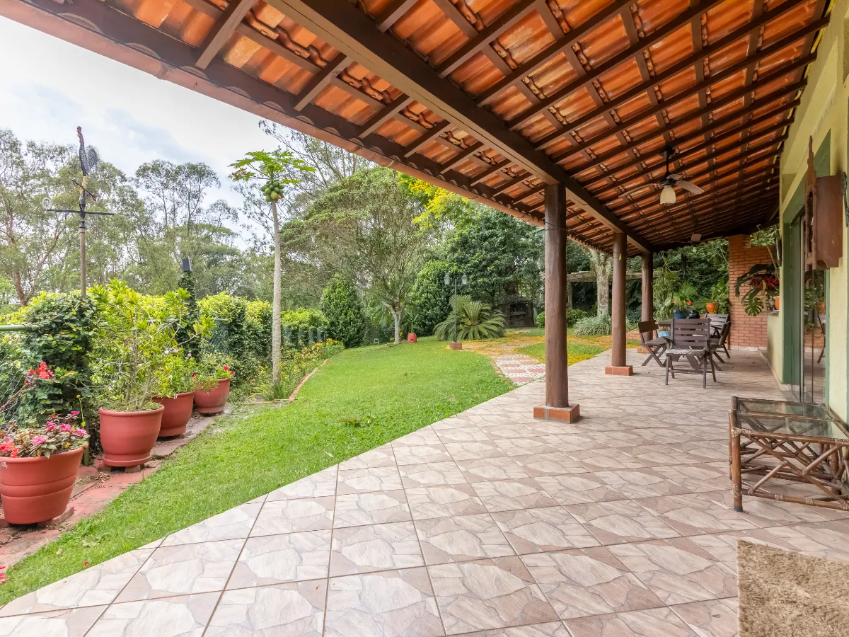 Casa no condomínio Associacao Residencial Chacara Jaragua - Acja em São ... para venda com 2 quartos, sendo 2 suítes, 197m²