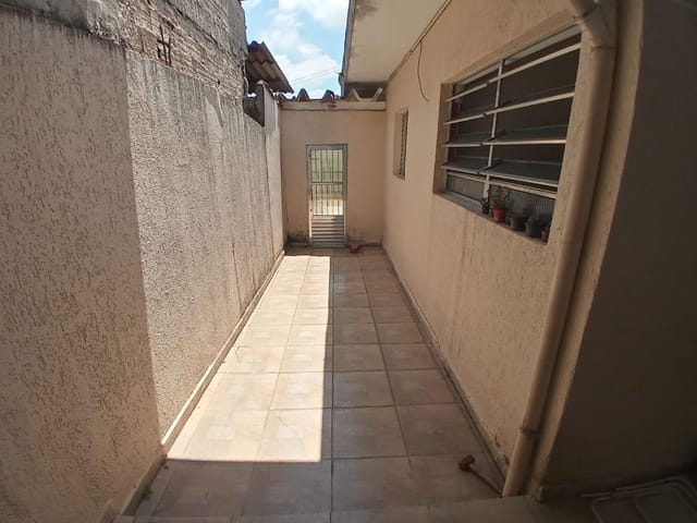 Casa com 200m² 3 quartos e 1 banheiro, à venda, no bairro Novo Osasco em Osasco