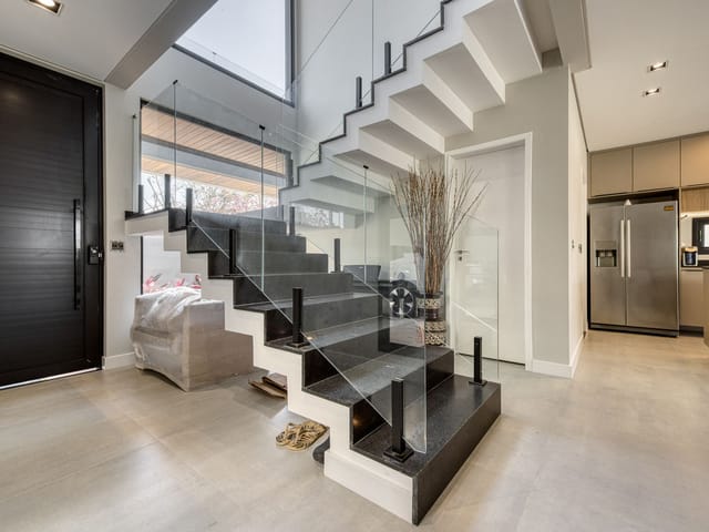 Casa com 452m² 3 quartos e 5 banheiros, à venda, no bairro Condomínio Residencial Monte Carlo em São José dos Campos