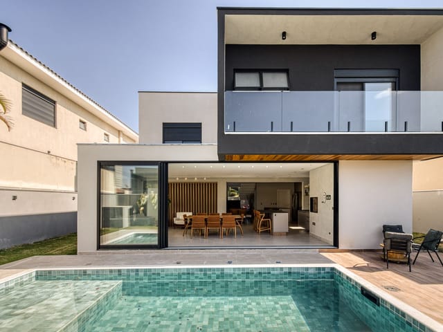 Casa com 452m² 3 quartos e 5 banheiros, à venda, no bairro Condomínio Residencial Monte Carlo em São José dos Campos