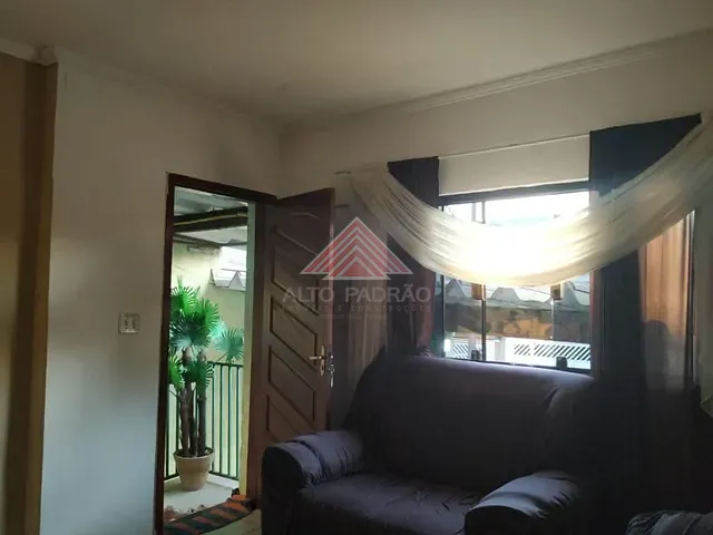 Casa com 250m² 5 quartos e 3 banheiros, à venda, no bairro Jardim São Judas em Mauá