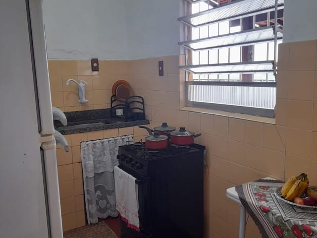 Casa 3 quartos e 1 banheiro, à venda, no bairro Castrioto em Petrópolis