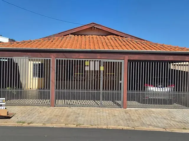 Casa com 270m² 3 quartos e 1 banheiro, à venda, no bairro Vila Menuzzo em Sumaré