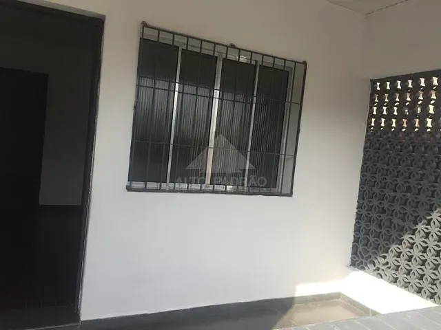 Casa com 300m² 2 quartos e 1 banheiro, à venda, no bairro Vila Bocaina em Mauá