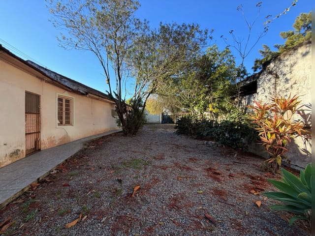 Casa com 1700m² 4 quartos e 4 banheiros, à venda, no bairro Três Vendas em Pelotas