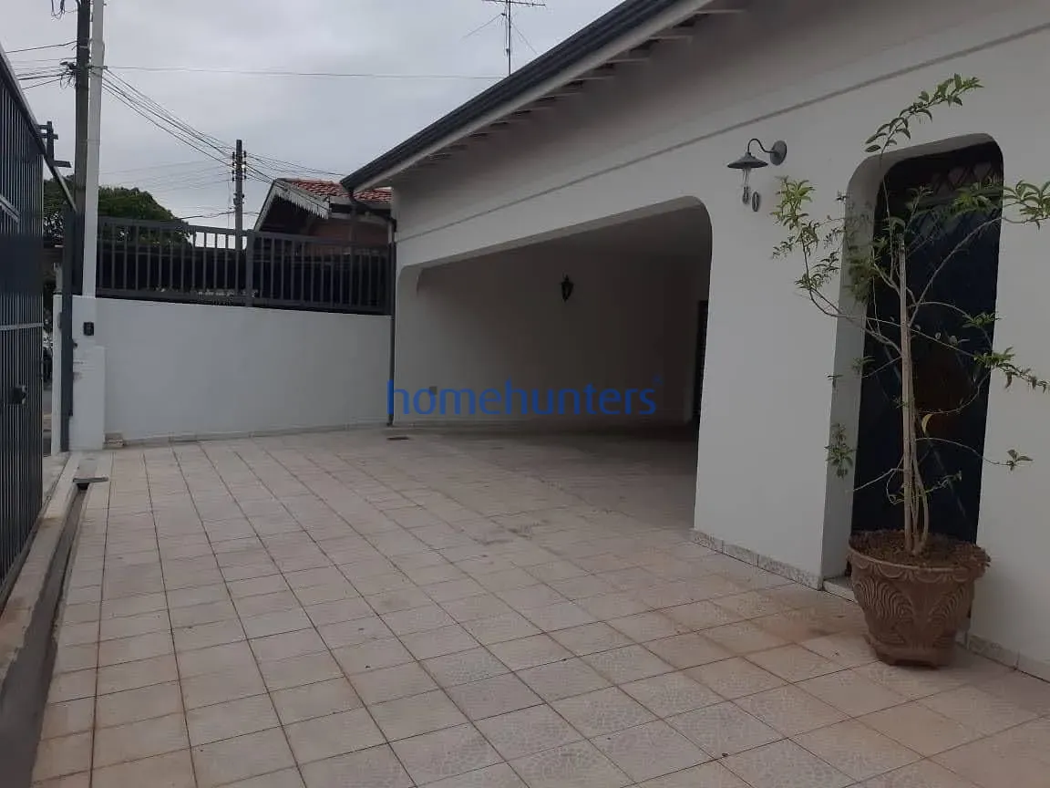 Casa, 4 quartos, 248 m² - Foto 1