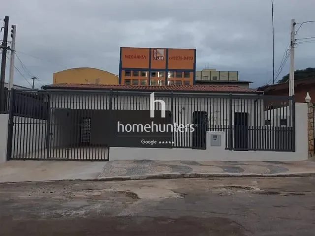 Casa com 300m² 4 quartos e 4 banheiros, à venda, no bairro Vila Joaquim Inácio em Campinas