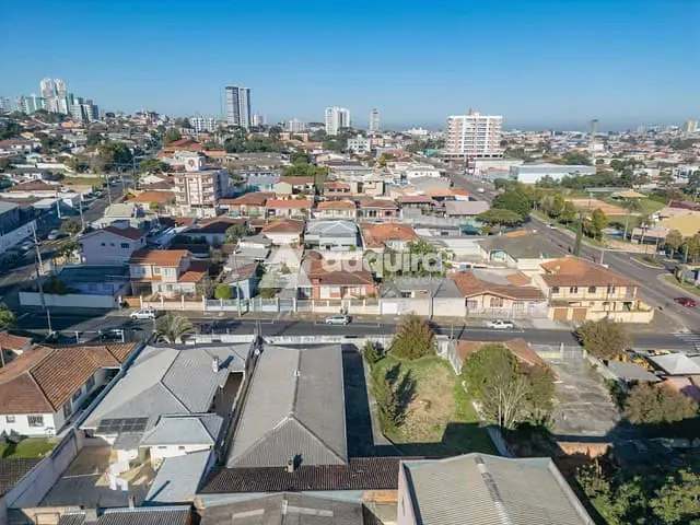 Casa com 382m² 3 quartos e 6 banheiros, à venda, no bairro Orfãs em Ponta Grossa