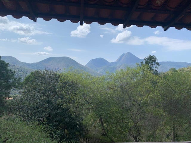 Casa com 1983m² 3 quartos e 4 banheiros, à venda, no bairro Cuiabá em Petrópolis