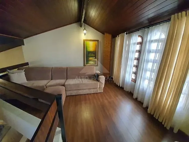 Casa com 490m² 3 quartos e 1 banheiro, à venda, no bairro Jardim Pilar em Mauá