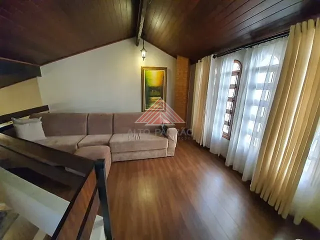 Casa com 490m² 3 quartos e 1 banheiro, à venda, no bairro Jardim Pilar em Mauá