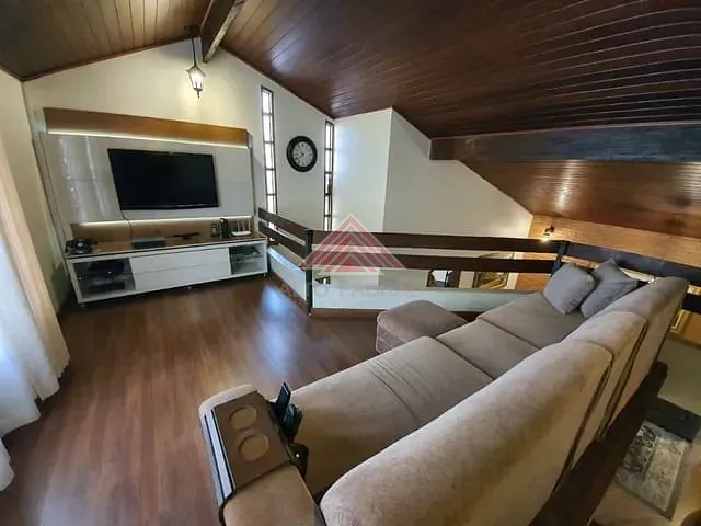 Casa com 490m² 3 quartos e 1 banheiro, à venda, no bairro Jardim Pilar em Mauá