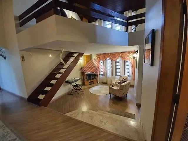 Casa com 490m² 3 quartos e 1 banheiro, à venda, no bairro Jardim Pilar em Mauá