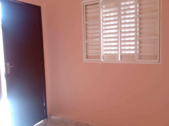 Casa com 250m² 3 quartos e 2 banheiros, à venda, no bairro Jardim Ana Rosa em Taubaté
