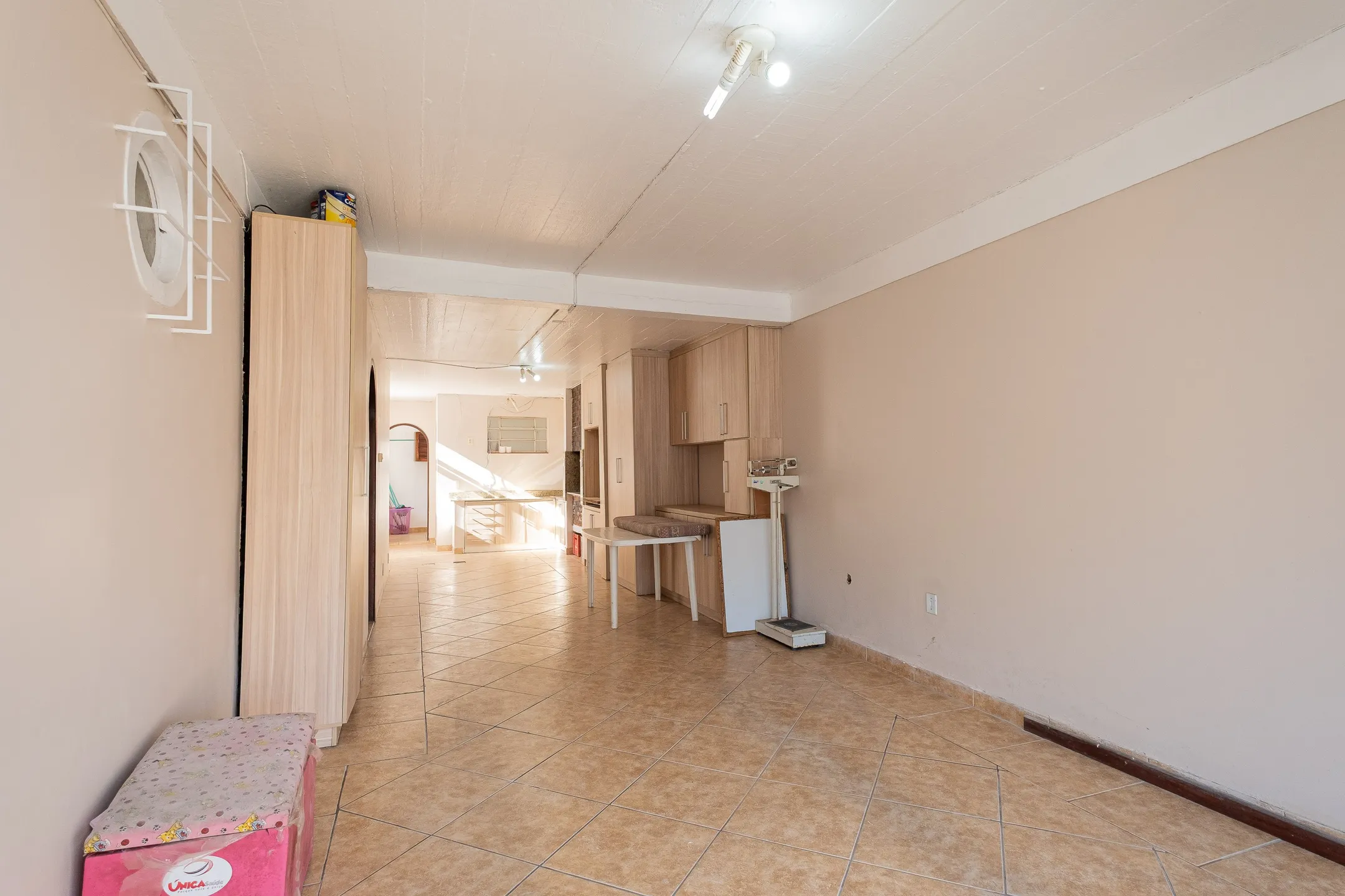 Casa à venda na Zona Norte de Pelotas - 249 m², 3 quartos (sendo 1 suíte), 2 lareiras, espaço gourmet com piscina e ótima localização próxima a Dom Joaquim. - 21