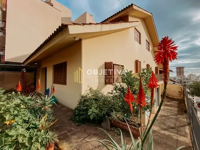 Casa com 290m² 5 quartos e 5 banheiros, à venda, no bairro Jardim Botânico em Porto Alegre