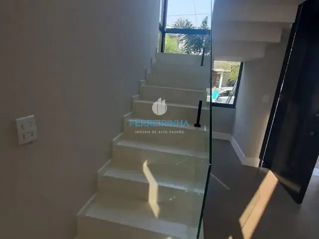 Casa com 250m² 4 quartos e 2 banheiros, à venda, no bairro Urbanova em São José dos Campos