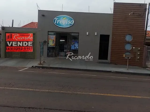 Casa com 337m² 3 quartos e 3 banheiros, à venda, no bairro Conjunto Centauro em Arapongas