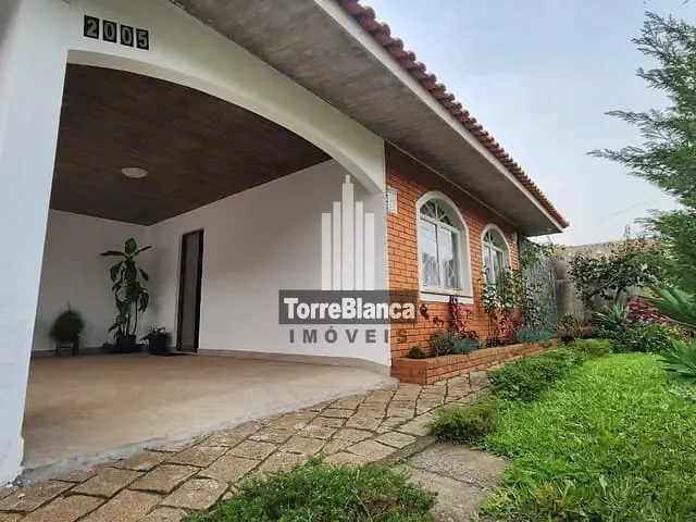 Casa com 660m² 3 quartos e 2 banheiros, à venda, no bairro Uvaranas em Ponta Grossa