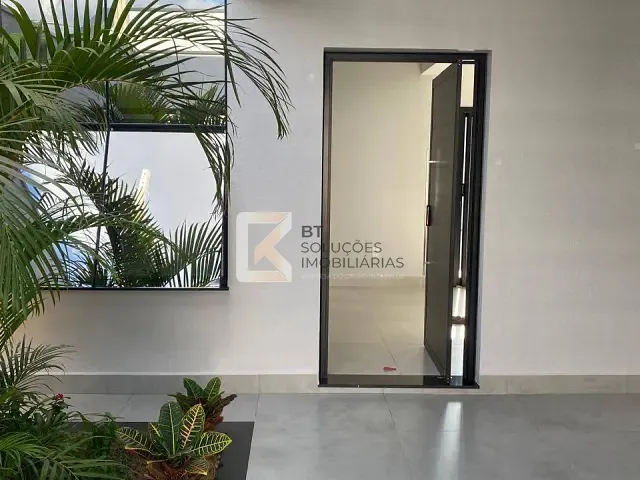 Casa com 150m² 3 quartos e 2 banheiros, à venda, no bairro Jardim Veneza em Indaiatuba