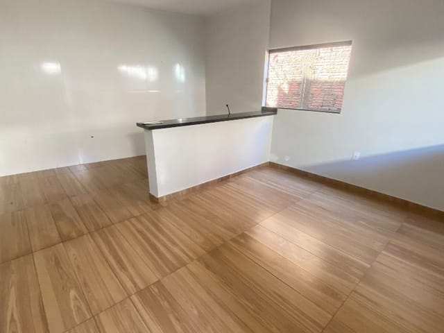 Foto do Casa - Casa com 2 dormitórios para alugar, 57 m² por R$ 900,00/mês - Jardim São Bento - Uberaba/MG | ZUCATO IMOBILIARIA LTDA