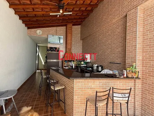 Casa com 300m² 3 quartos e 5 banheiros, à venda, no bairro Parque Ribeirao Preto em Ribeirão Preto