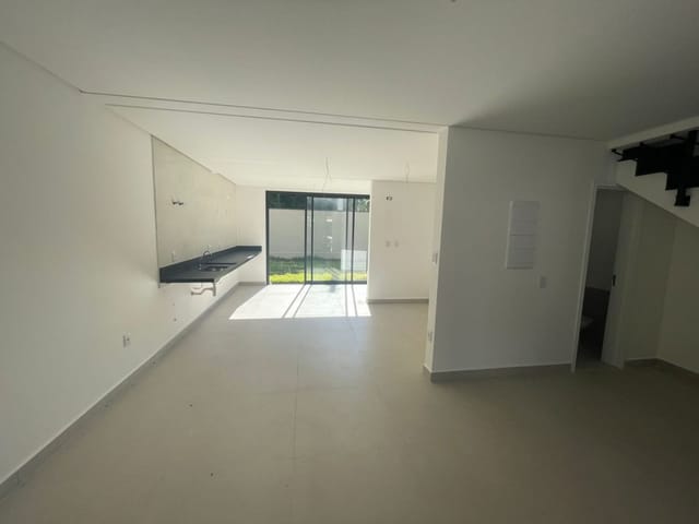 Casa com 110m² 3 quartos e 2 banheiros, à venda, no bairro Urbanova em São José dos Campos