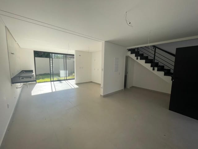 Casa com 110m² 3 quartos e 2 banheiros, à venda, no bairro Urbanova em São José dos Campos