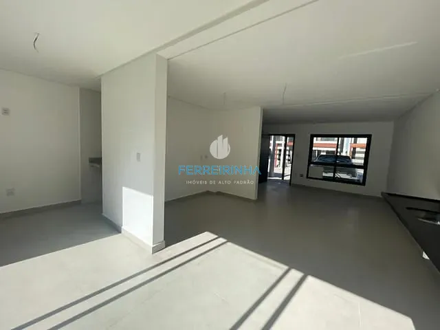 Casa com 110m² 3 quartos e 2 banheiros, à venda, no bairro Urbanova em São José dos Campos