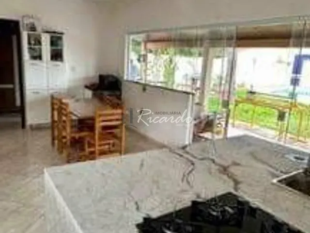 Casa com 504m² 3 quartos e 1 banheiro, à venda, no bairro Vila São João em Arapongas
