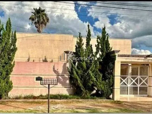 Casa com 504m² 3 quartos e 1 banheiro, à venda, no bairro Vila São João em Arapongas