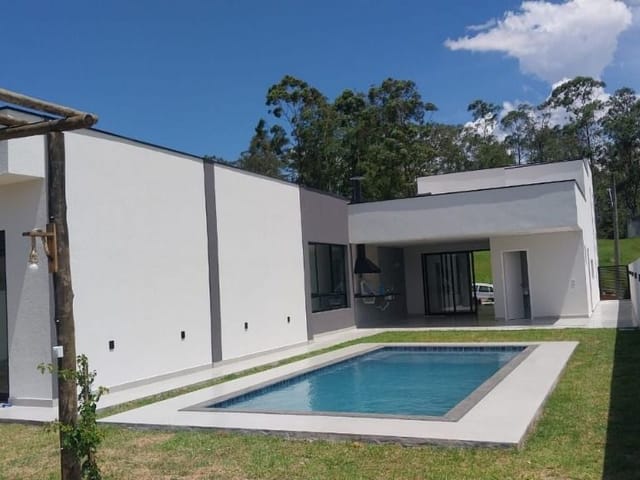 Casa com 605m² 4 quartos e 5 banheiros, à venda, no bairro Altos de São Fernando em Jandira
