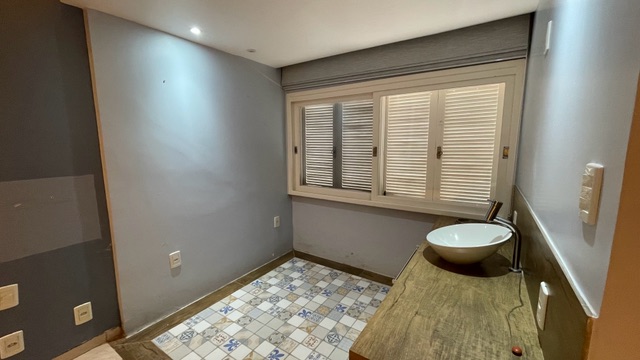 Casa 3 quartos e 2 banheiros, à venda, no bairro Laranjal em Pelotas