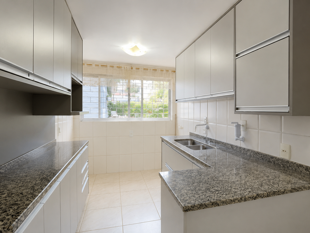 Casa 3 quartos e 2 banheiros, à venda, no bairro Laranjal em Pelotas