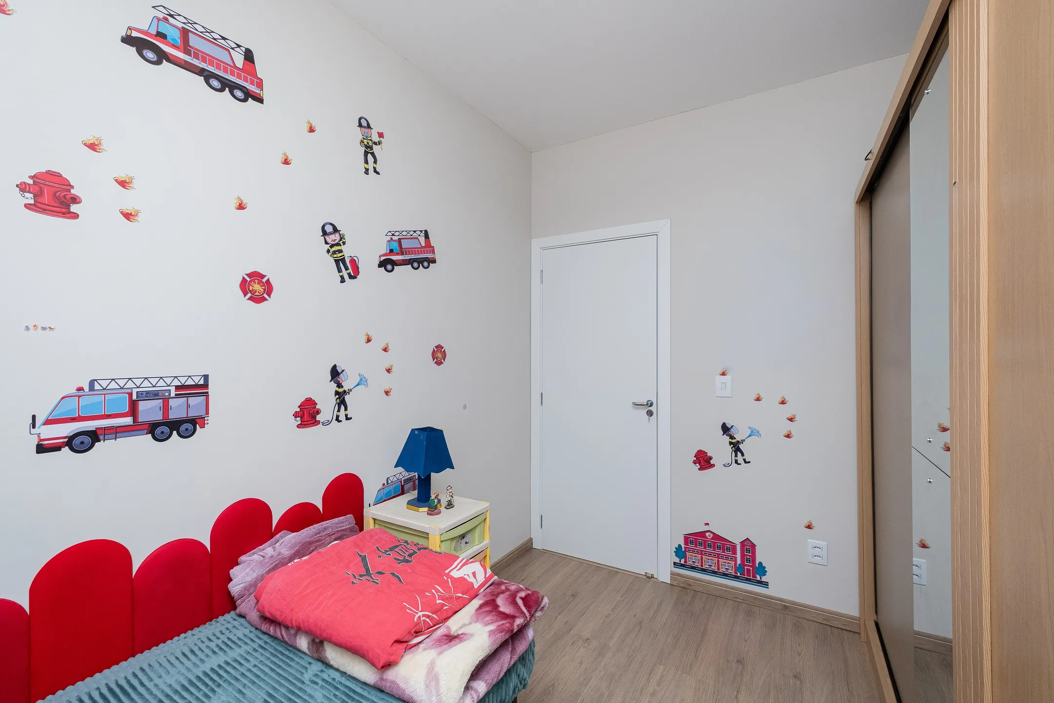 Casa à venda no Amarilis, Laranjal - 70 m², 2 quartos (sendo 1 suíte), cozinha com armários, churrasqueira e vaga. - 6