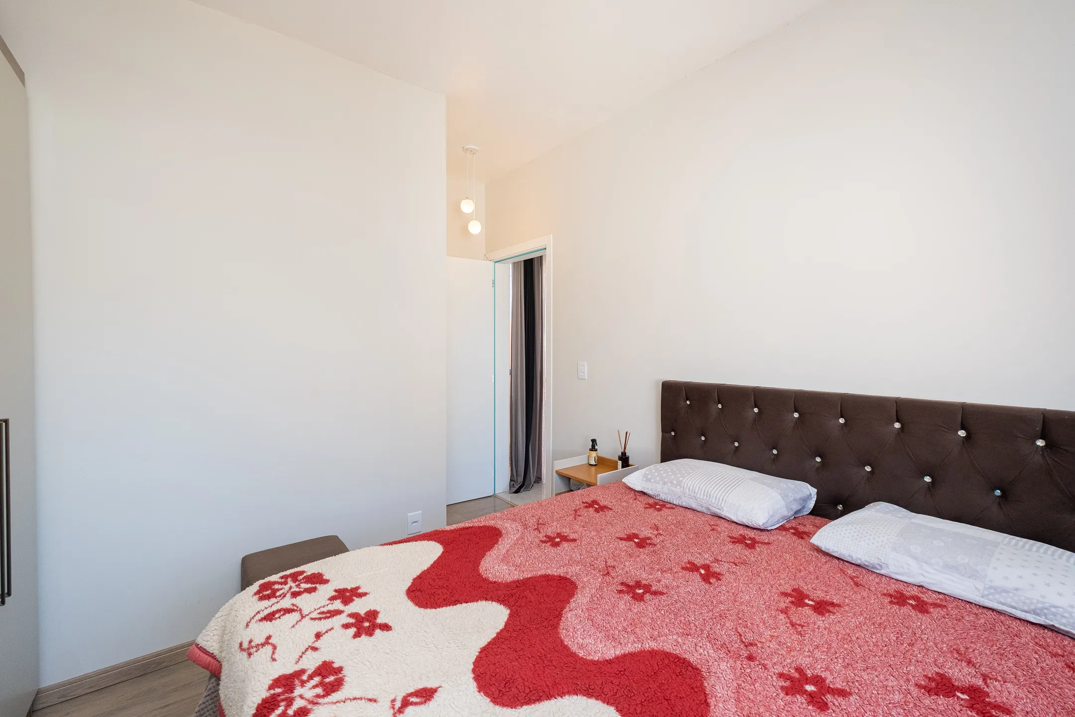 Casa à venda no Amarilis, Laranjal - 70 m², 2 quartos (sendo 1 suíte), cozinha com armários, churrasqueira e vaga. - 9