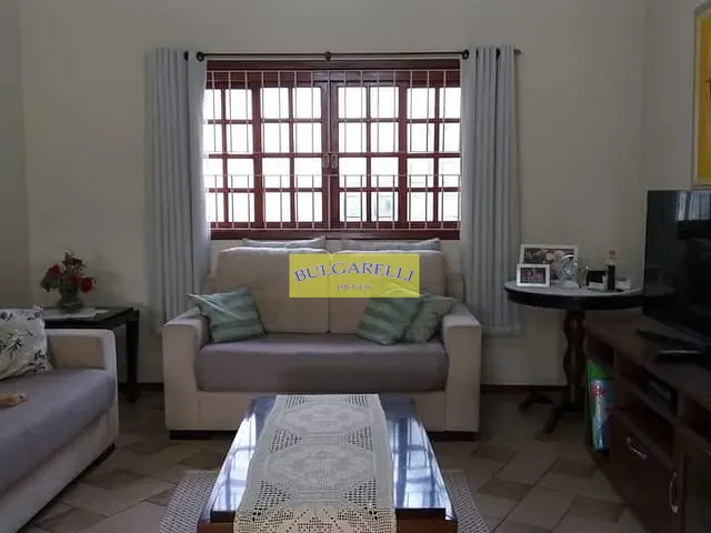 Casa com 300m² 3 quartos e 4 banheiros, à venda, no bairro Jardim Florestal em Jundiaí