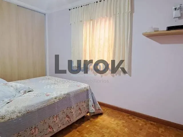 Casa com 256m² 2 quartos e 2 banheiros, à venda, no bairro Parque Cecap em Valinhos